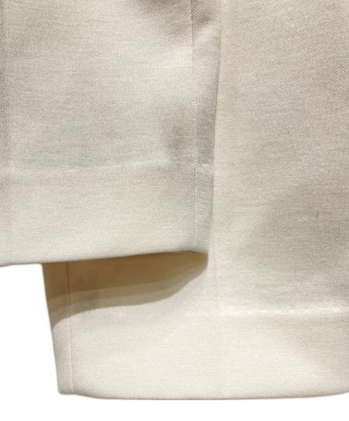 ebure（エブール）EBURE (エブール) 2タック テーパード スラックス ホワイト サイズ:36の古着・服飾アイテム