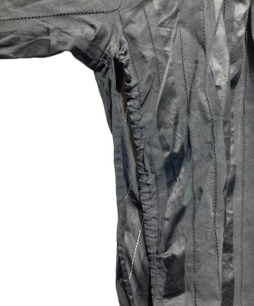 LE PHIL（ル フィル）LE PHIL (ル フィル) ナイロンフリルブラウス ブラック サイズ:FREEの古着・服飾アイテム