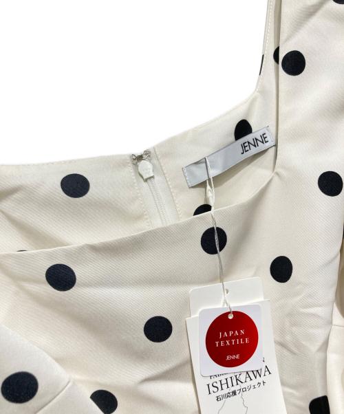 JENNE（ジェンヌ）JENNE (ジェンヌ) ボリュームドットワンピース ホワイト×ブラック サイズ:S 未使用品の古着・服飾アイテム