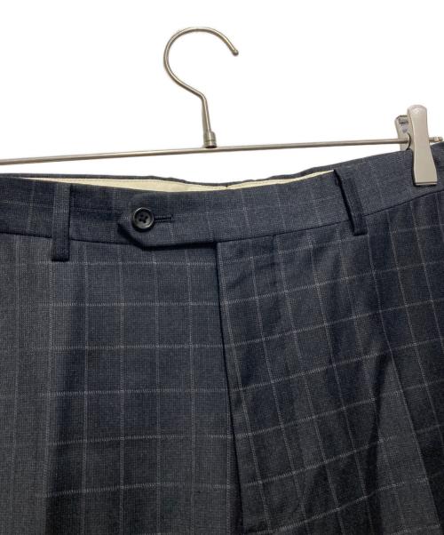 ERMENEGILDO ZEGNA（エルメネジルド・ゼニア）ERMENEGILDO ZEGNA (エルメネジルド・ゼニア) セットアップスーツ ブラック サイズ:98AB6の古着・服飾アイテム