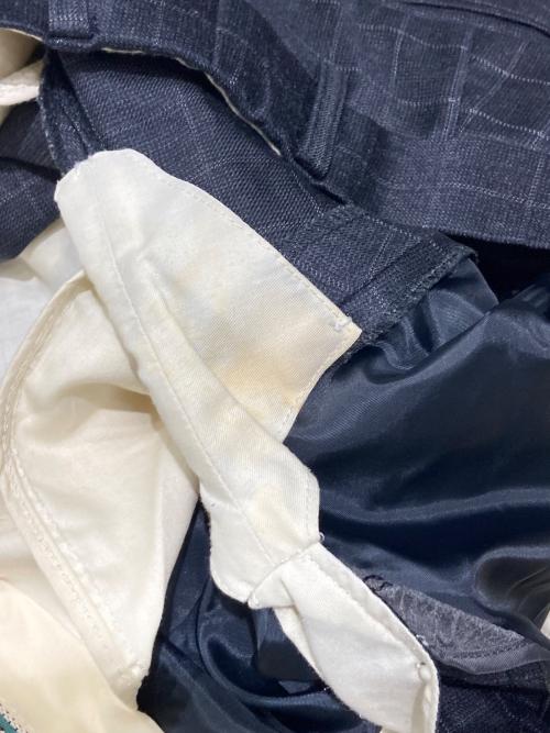 ERMENEGILDO ZEGNA（エルメネジルド・ゼニア）ERMENEGILDO ZEGNA (エルメネジルド・ゼニア) セットアップスーツ ブラック サイズ:98AB6の古着・服飾アイテム