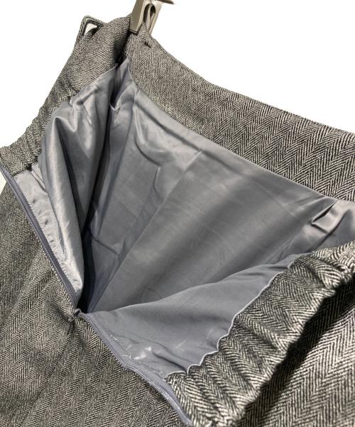 SOEJU（ソージュ）SOEJU (ソージュ) ヘリンボーンタックワイドスカート グレー サイズ:Mの古着・服飾アイテム
