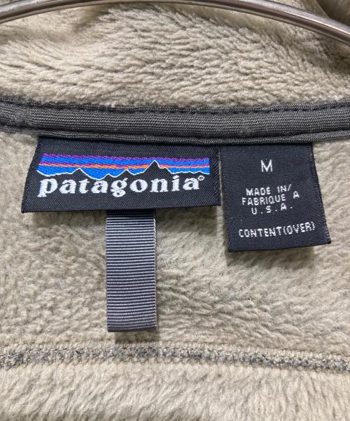 Patagonia（パタゴニア）Patagonia (パタゴニア) レギュレーターR2 フリースジャケット カーキ サイズ:Mの古着・服飾アイテム