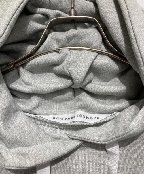 COGTHEBIGSMOKE（コグザビッグスモーク）COGTHEBIGSMOKE (コグザビッグスモーク) FALLON HOODY グレー サイズ:Freeの古着・服飾アイテム