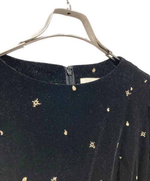 BALLSEY（ボールジィ）BALLSEY (ボールジィ) ベロアエンブロイダリー ウエストフィットワンピース ブラック サイズ:Sの古着・服飾アイテム