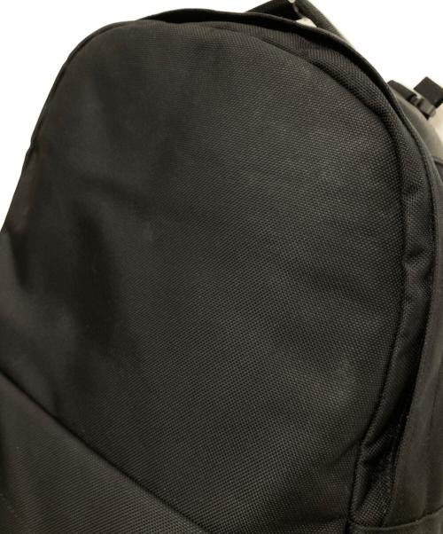 MONOLITH（モノリス）MONOLITH (モノリス) リュック ブラックの古着・服飾アイテム