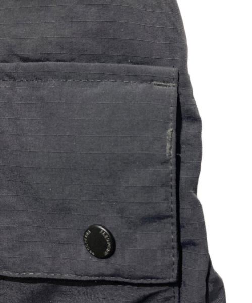 FRED PERRY（フレッドペリー）FRED PERRY (フレッドペリー) ショート フィッシングパーカー ブラック サイズ:Mの古着・服飾アイテム