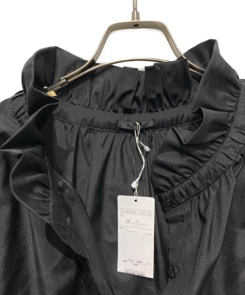 TO BE CHIC（トゥービーシック）TO BE CHIC (トゥービーシック) ブライトクロス フリルブラウス ブラック サイズ:40の古着・服飾アイテム