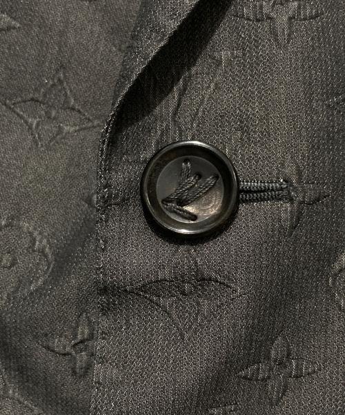 LOUIS VUITTON（ルイ ヴィトン）LOUIS VUITTON (ルイ ヴィトン) モノグラム エンボス セットアップ グレー サイズ:52の古着・服飾アイテム