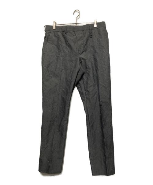 LOUIS VUITTON（ルイ ヴィトン）LOUIS VUITTON (ルイ ヴィトン) モノグラム エンボス セットアップ グレー サイズ:52の古着・服飾アイテム