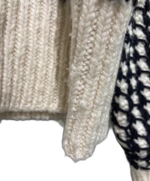 BOTTEGA VENETA（ボッテガベネタ）BOTTEGA VENETA (ボッテガベネタ) Textured Knit Sweater ニット ベージュ×ブラック サイズ:Lの古着・服飾アイテム