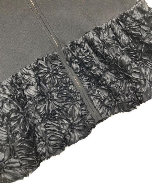 UNITED ARROWS TOKYO（ユナイテッドアローズトウキョウ）UNITED ARROWS TOKYO (ユナイテッドアローズトウキョウ) フラワーサテンコンビベスト ブラック サイズ:Freeの古着・服飾アイテム