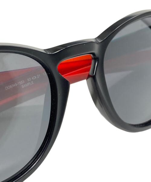 OAKLEY（オークリー）OAKLEY (オークリー) LATCHマットブラック24k  サングラス レッド×ブラック サイズ:53□21の古着・服飾アイテム