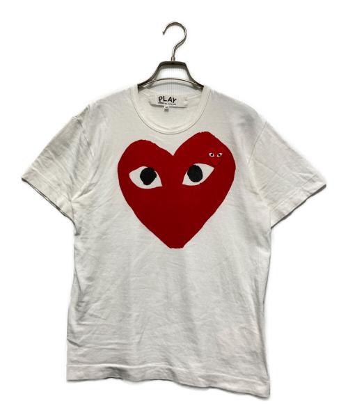 PLAY COMME des GARCONS（プレイコムデギャルソン）PLAY COMME des GARCONS (プレイコムデギャルソン) Printed Red Heart T-Shirt With Red Emblem White ネイビー サイズ:Mの古着・服飾アイテム