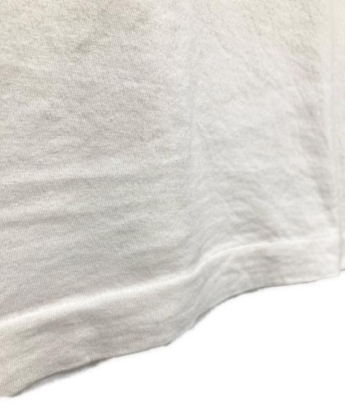 PLAY COMME des GARCONS（プレイコムデギャルソン）PLAY COMME des GARCONS (プレイコムデギャルソン) Printed Red Heart T-Shirt With Red Emblem White ネイビー サイズ:Mの古着・服飾アイテム
