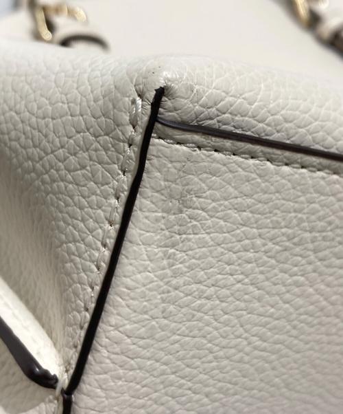 COACH（コーチ）COACH (コーチ) モリー トート 25 ホワイトの古着・服飾アイテム