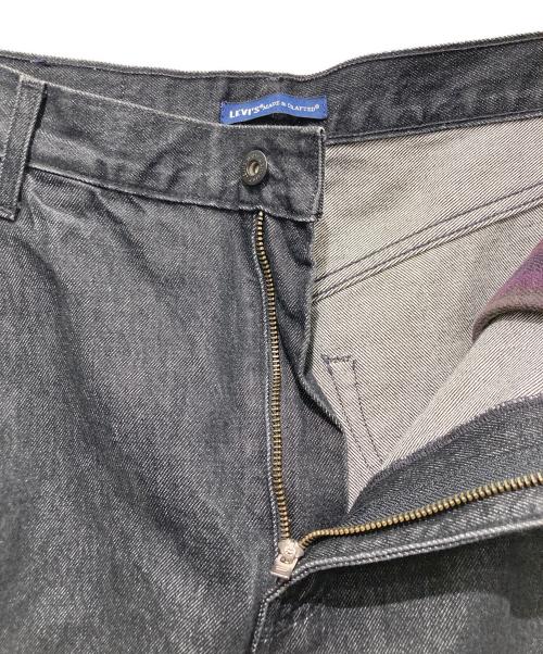 LEVI'S（リーバイス）LEVI'S (リーバイス) ワイドプリーツデニムパンツ ブラック サイズ:W30L27の古着・服飾アイテム