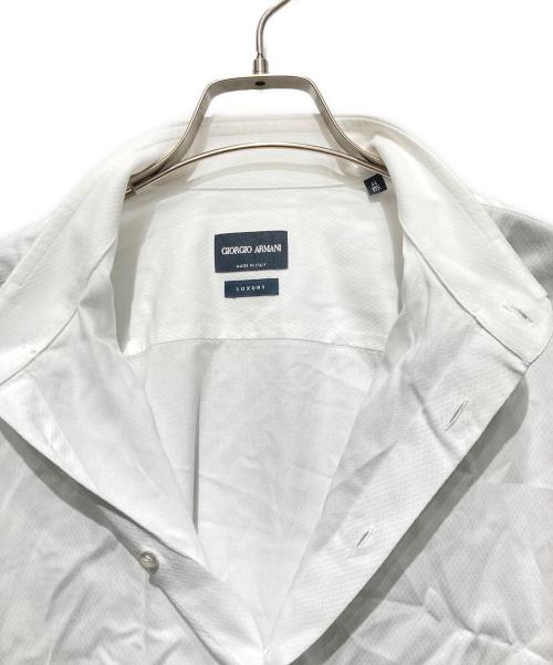 GIORGIO ARMANI（ジョルジオアルマーニ）GIORGIO ARMANI (ジョルジオアルマーニ) ドレスシャツ ホワイト サイズ:17 1/2の古着・服飾アイテム