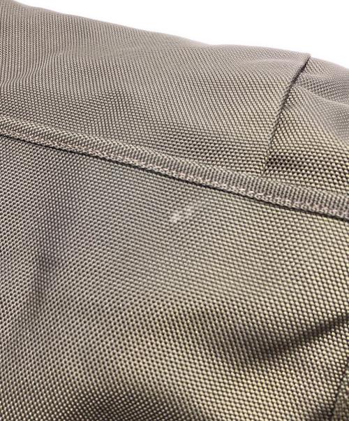 dunhill（ダンヒル）dunhill (ダンヒル) ラディアル ショルダーバッグ カーキの古着・服飾アイテム