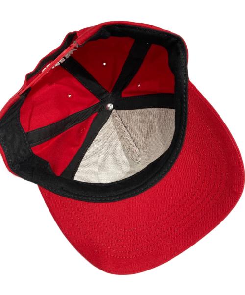 SUPREME（シュプリーム）Supreme (シュプリーム) 17AW Studded Script Logo 5-Panel レッドの古着・服飾アイテム