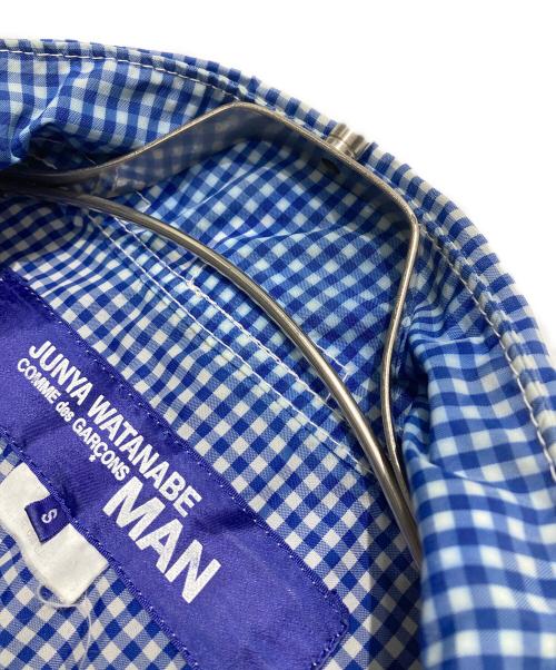 COMME des GARCONS JUNYA WATANABE MAN（コム デ ギャルソン ジュンヤ ワタナベ マン）COMME des GARCONS JUNYA WATANABE MAN (コム デ ギャルソン ジュンヤ ワタナベ マン) チェックジャケット/ナイロンジャケット/ギンガムチェック ブルー×ホワイト サイズ:Sの古着・服飾アイテム