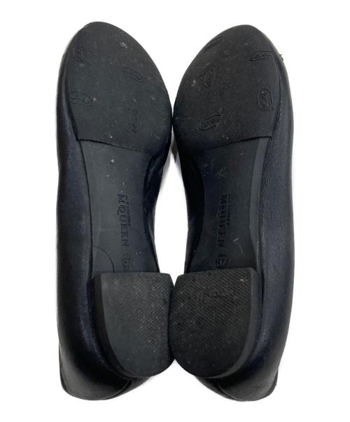 ALEXANDER McQUEEN（アレキサンダーマックイーン）ALEXANDER McQUEEN (アレキサンダーマックイーン) スカルバレエシューズ/パンプス ブラック サイズ:37の古着・服飾アイテム