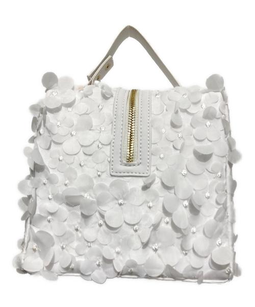 Bibiy.（ビビィ）Bibiy. (ビビィ) B.FLORET BOX BAG ホワイトの古着・服飾アイテム