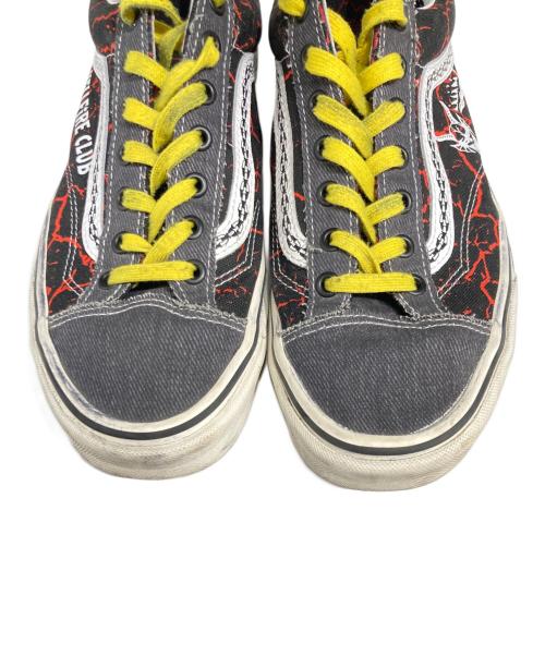 VANS（ヴァンズ）VANS (ヴァンズ) Stranger Things (ストレンジャーシングス) ローカットスニーカー ブラック×レッド サイズ:26.5cmの古着・服飾アイテム