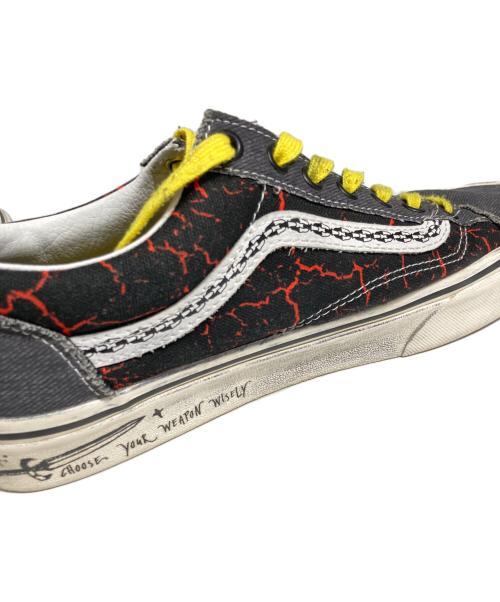 VANS（ヴァンズ）VANS (ヴァンズ) Stranger Things (ストレンジャーシングス) ローカットスニーカー ブラック×レッド サイズ:26.5cmの古着・服飾アイテム