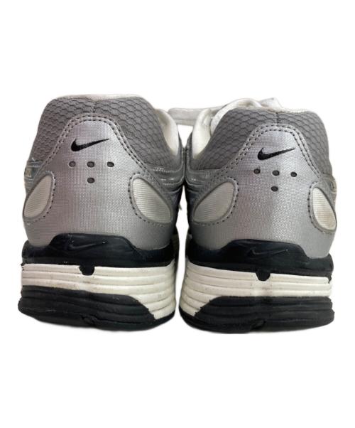 NIKE（ナイキ）NIKE (ナイキ) P-6000 METALLIC SILVER ホワイト サイズ:27cmの古着・服飾アイテム