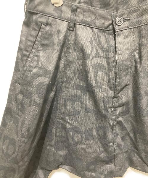 COMME des GARCONS HOMME PLUS（コムデギャルソンオムプリュス）COMME des GARCONS HOMME PLUS (コムデギャルソンオムプリュス) スカルサルエルショートパンツ ブラック サイズ:Sの古着・服飾アイテム