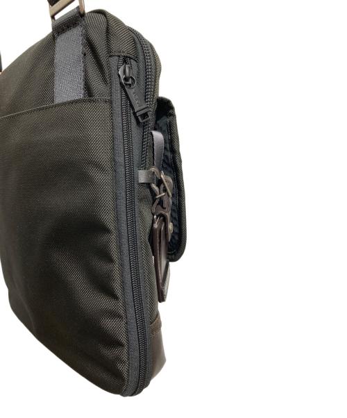 TUMI（トゥミ）TUMI (トゥミ) ALPHA BRAVO ANNAPOLISZIP FLAPボディバッグ ブラックの古着・服飾アイテム