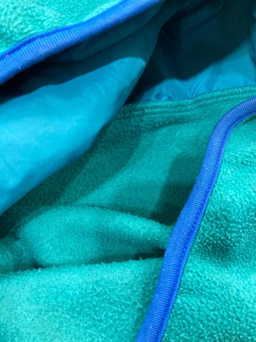 Columbia（コロンビア）Columbia (コロンビア) 襟ネイティブ柄古着フリースジャケット グリーン サイズ:sの古着・服飾アイテム