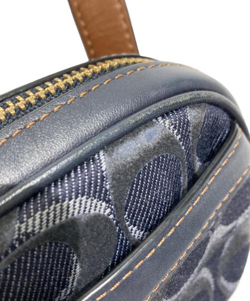 COACH（コーチ）COACH (コーチ) シグネチャー2way ポーチ ネイビーの古着・服飾アイテム