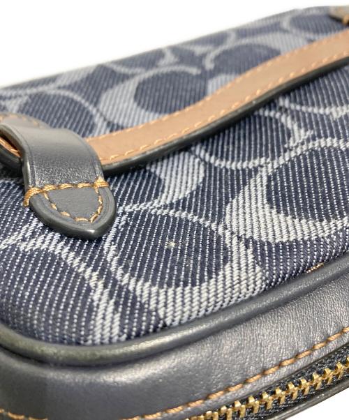 COACH（コーチ）COACH (コーチ) シグネチャー2way ポーチ ネイビーの古着・服飾アイテム