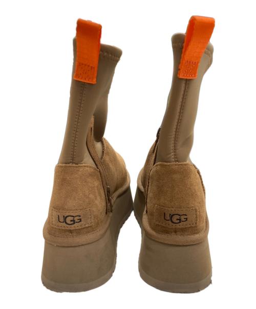 UGG（アグ）UGG (アグ) CLASSIC DIPPER ブラウン サイズ:22の古着・服飾アイテム