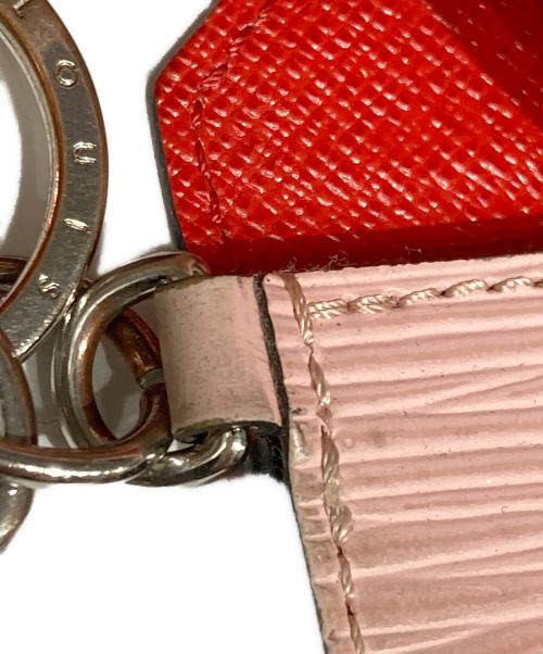 LOUIS VUITTON（ルイ ヴィトン）LOUIS VUITTON (ルイ ヴィトン) エンヴェロップ バッグチャーム ピンク×レッドの古着・服飾アイテム