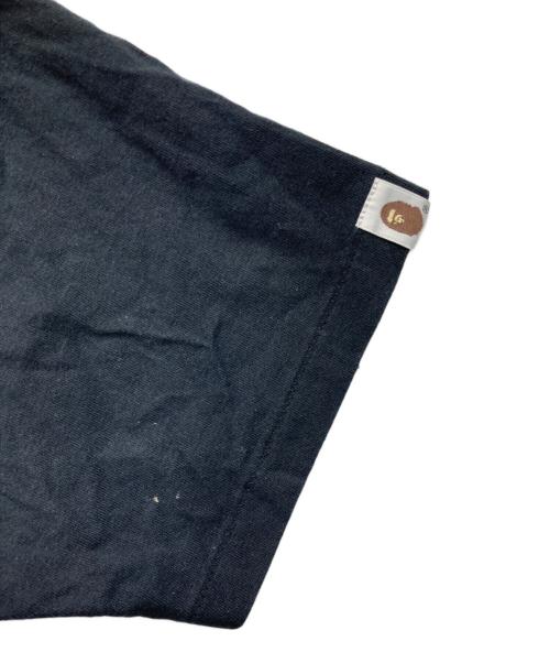 A BATHING APE（アベイシングエイプ）A BATHING APE (アベイシングエイプ) カモフラ柄ロゴTシャツ ブラック サイズ:Mの古着・服飾アイテム