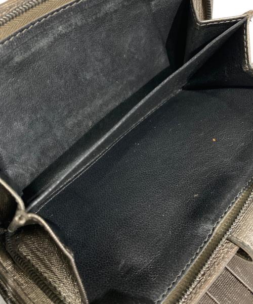 BOTTEGA VENETA（ボッテガベネタ）BOTTEGA VENETA (ボッテガベネタ) 2つ折り長財布 シルバーの古着・服飾アイテム