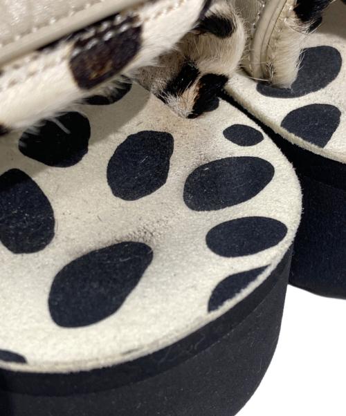 suicoke（スイコック）suicoke (スイコック) Drawer (ドゥロワー) 別注ダルメシアンプラットフォームサンダル ベージュ サイズ:25cmの古着・服飾アイテム