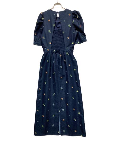 FRAY ID（フレイ アイディー）FRAY ID (フレイ アイディー) フルーツエンブロイダリーパフスリーブワンピース インディゴの古着・服飾アイテム
