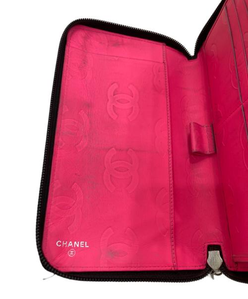 CHANEL（シャネル）CHANEL (シャネル) カンボンラインココマークキルティングウォレット ブラック×ピンクの古着・服飾アイテム