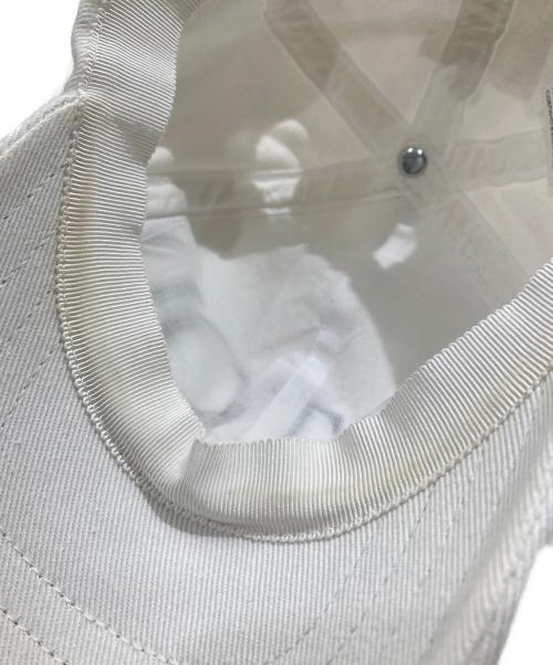 patou（パトゥ）patou (パトゥ) ロゴ刺繍ャップ ホワイトの古着・服飾アイテム