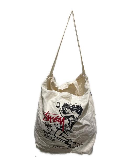 stussy（ステューシー）stussy (ステューシー) ツイストガール トートバッグ ホワイトの古着・服飾アイテム