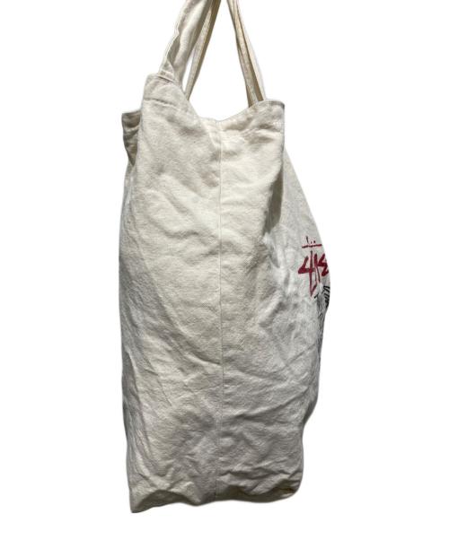 stussy（ステューシー）stussy (ステューシー) ツイストガール トートバッグ ホワイトの古着・服飾アイテム