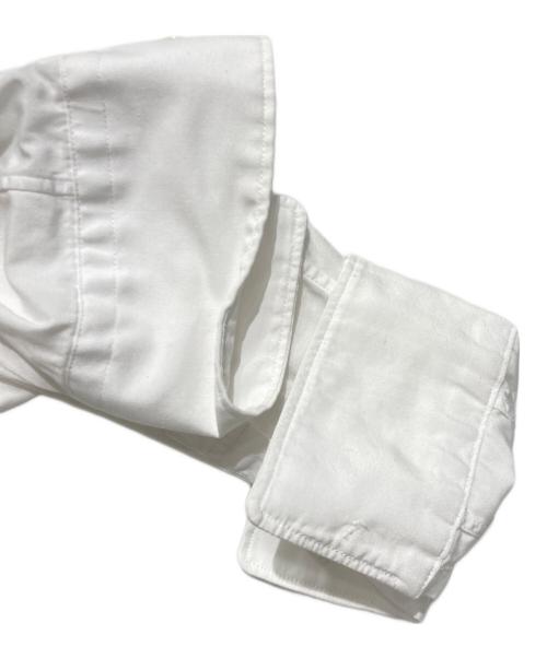PLAY COMME des GARCONS（プレイコムデギャルソン）PLAY COMME des GARCONS (プレイコムデギャルソン) ハートロゴ刺繍長袖シャツ ホワイト サイズ:Mの古着・服飾アイテム