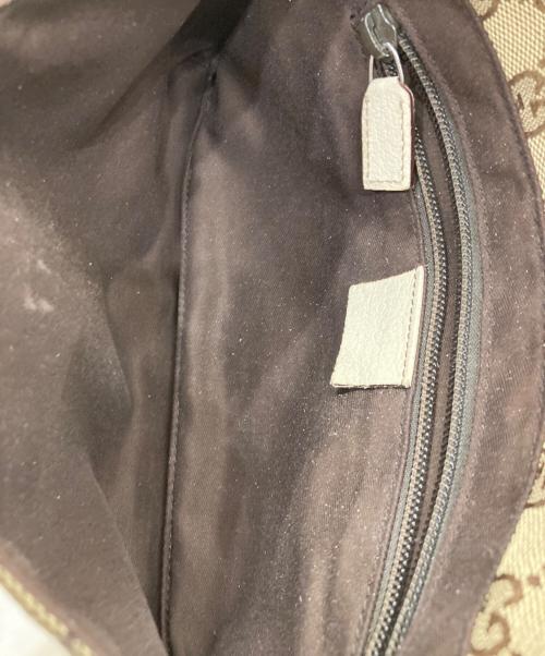 GUCCI（グッチ）GUCCI (グッチ) GG柄ボディーバッグ ベージュの古着・服飾アイテム