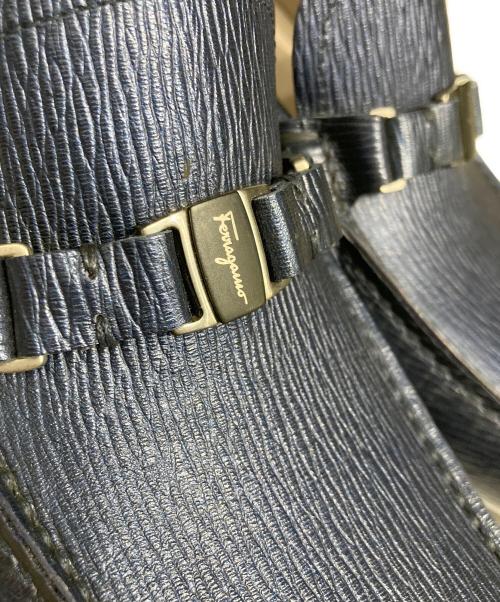 Salvatore Ferragamo（サルヴァトーレ フェラガモ）Salvatore Ferragamo (サルヴァトーレ フェラガモ) ドライビングシューズ ネイビー サイズ:6 1/2の古着・服飾アイテム
