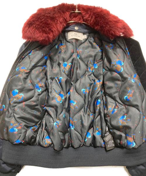 COACH（コーチ）COACH (コーチ) MA-1 ファー付中綿ジャケット ネイビー サイズ:XSの古着・服飾アイテム