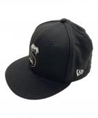New Era×SUPREMEニューエラ×シュプリーム）の古着「20AW Sロゴキャップ」｜ブラック
